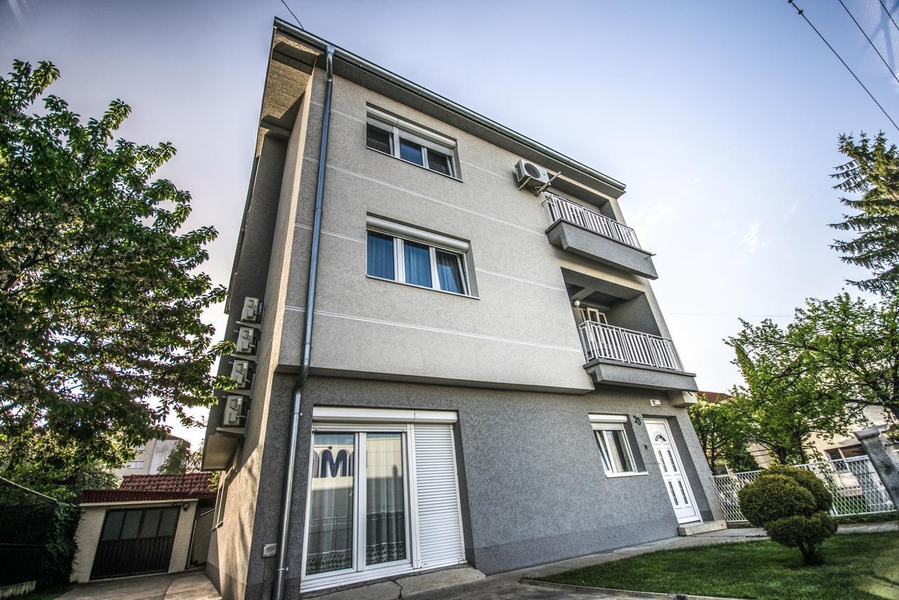 Apartments Ivan Nis Exterior foto
